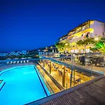 Forest Park Готель 4*