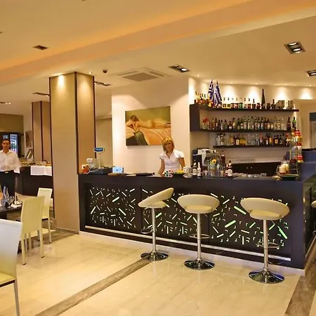 森林公园酒店 酒店 罗希姆诺