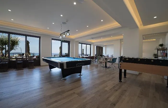 Forest Park Hotel 4*