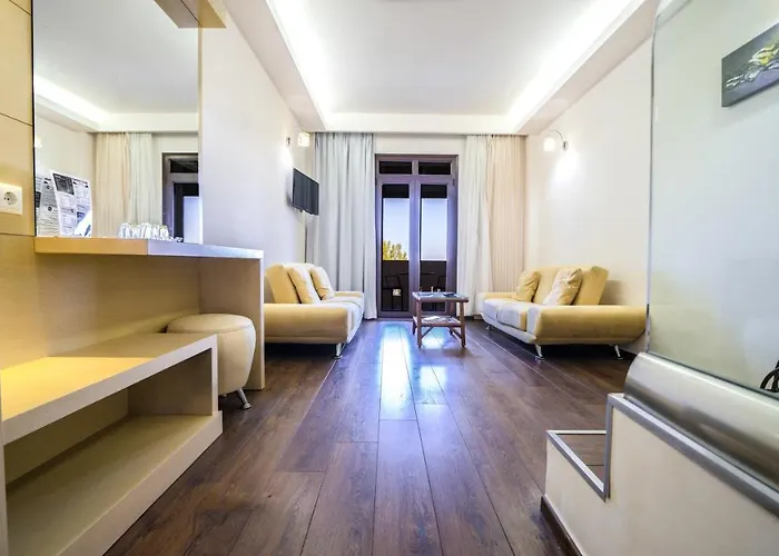 Готель Forest Park 4*