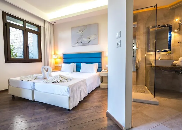 Forest Park Готель