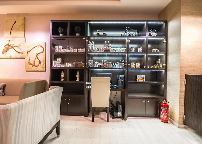 Готель Forest Park