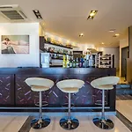 Hotel Forest Park 4*
