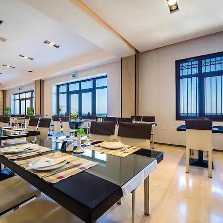 Hotel Forest Park 4*